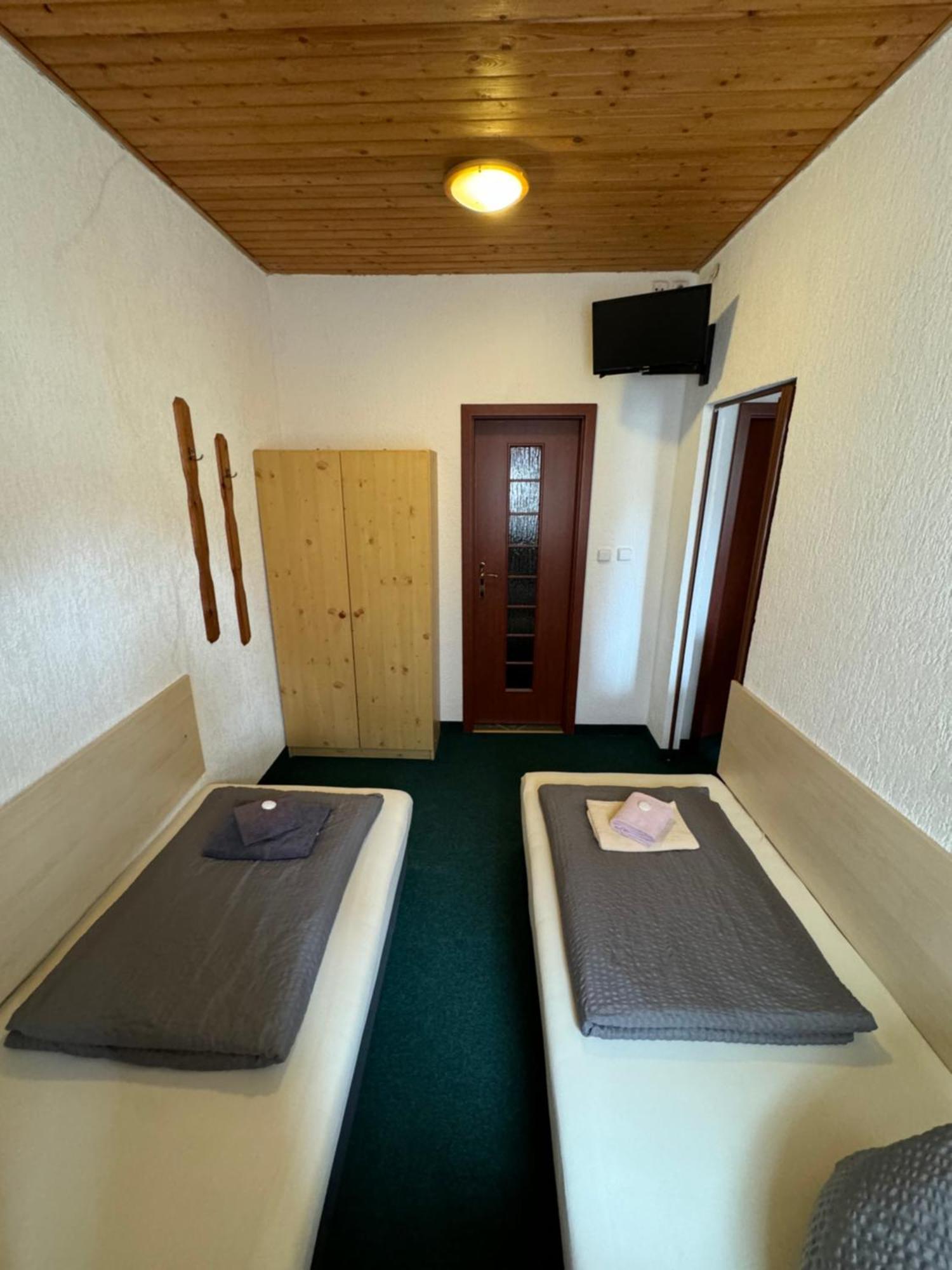 Penzion Erika Bozi Dar Bagian luar foto