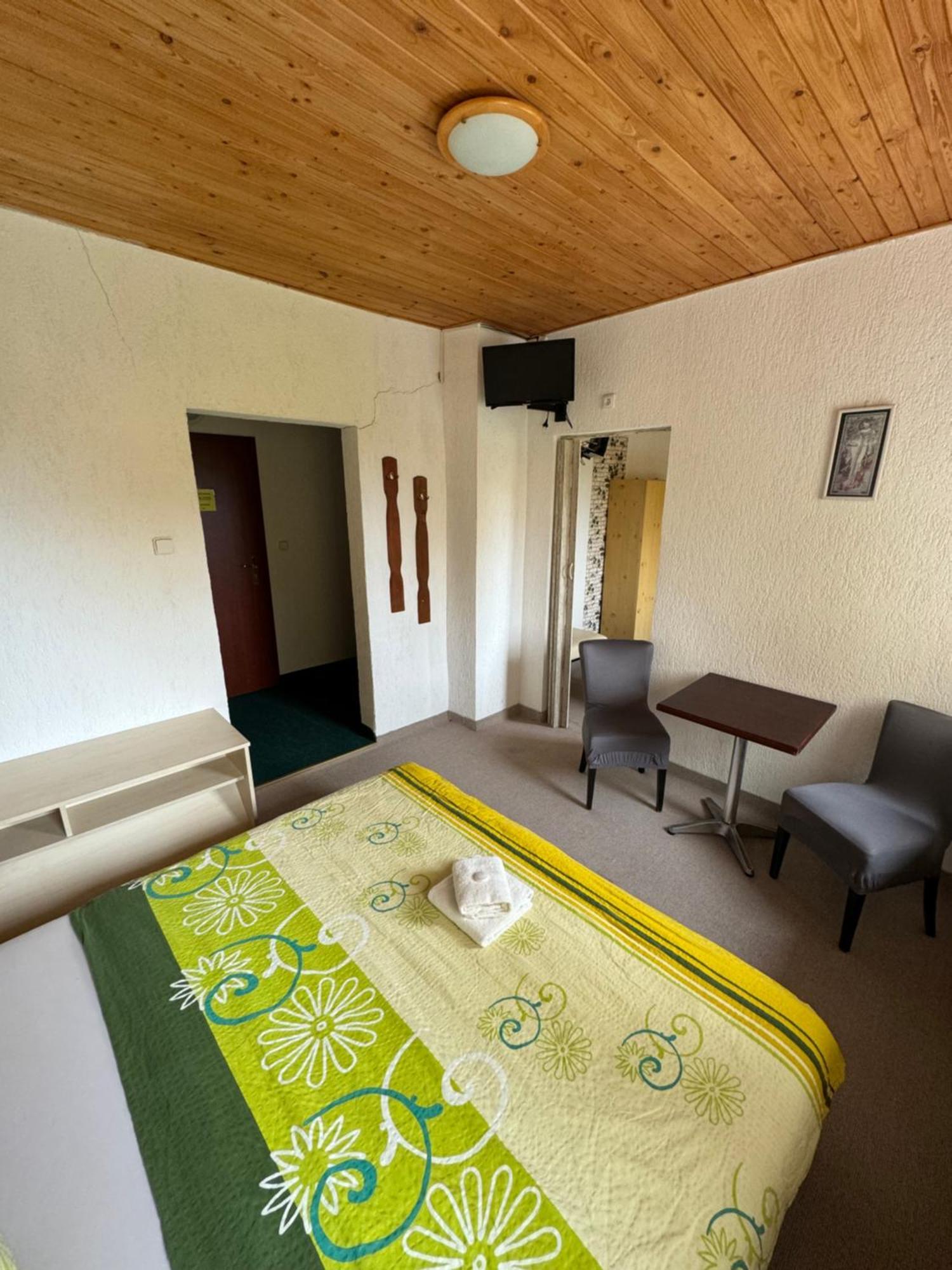 Penzion Erika Bozi Dar Bagian luar foto